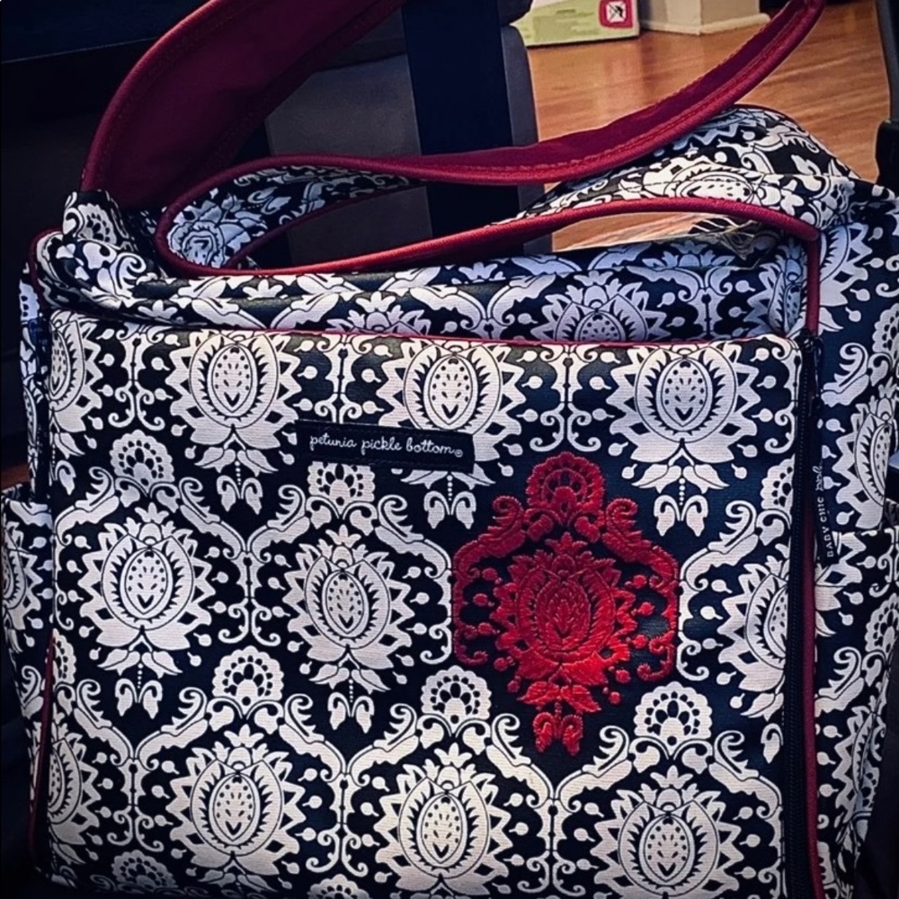 Petunia Pickle Bottom Messanger Style Diaperbag